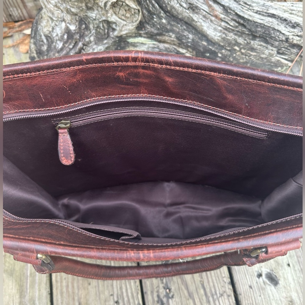 🌻LAST ONE! TOOLED LEATHER COWHIDE SUNFLOWER LAPTOP BAG PURSE w/ BELT STRAP🌻 - Picture 8 of 12